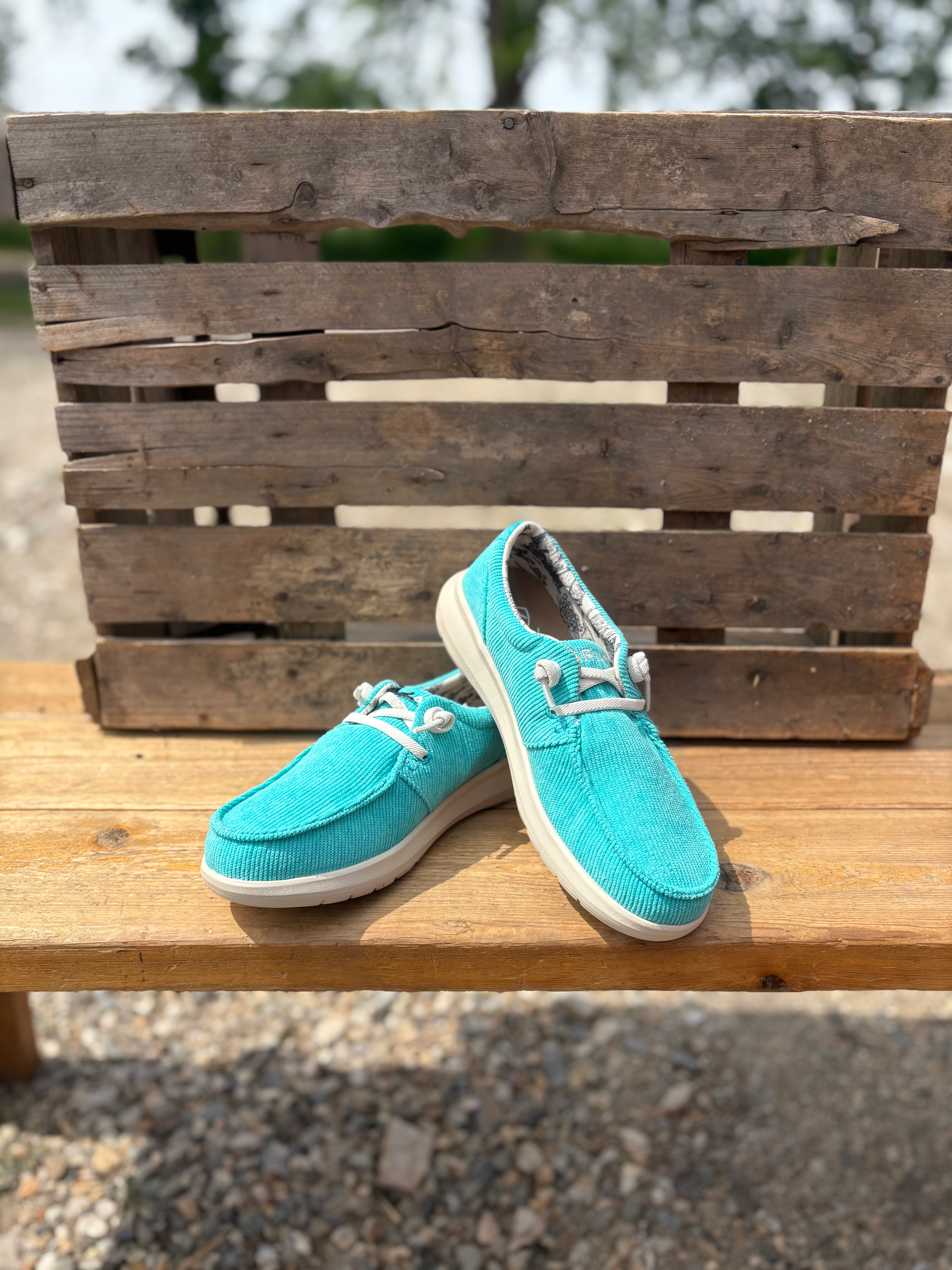 Ariat Ladies Turquoise Corduroy Hilo Shoe