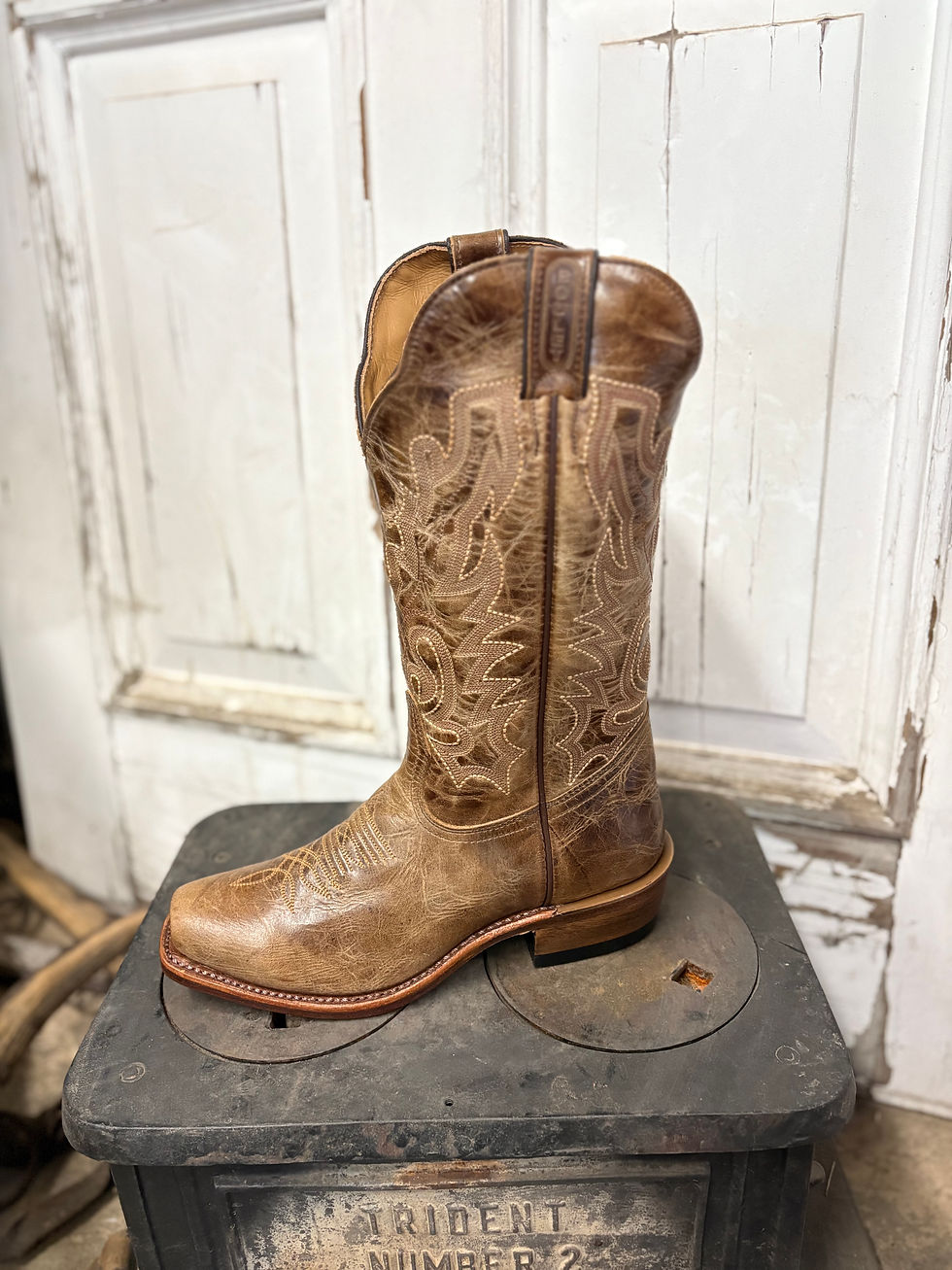 Thumbnail: Boulet 5928 Cutter Toe Cowboy Boot