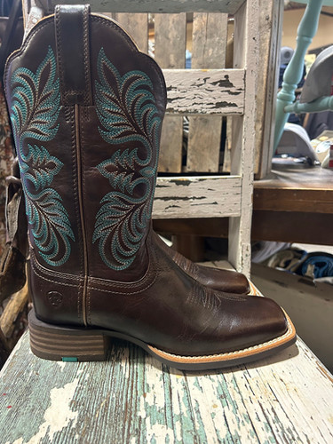 Ariat Ladies Gillette Square Toe Western Boot The Cowboys Choice