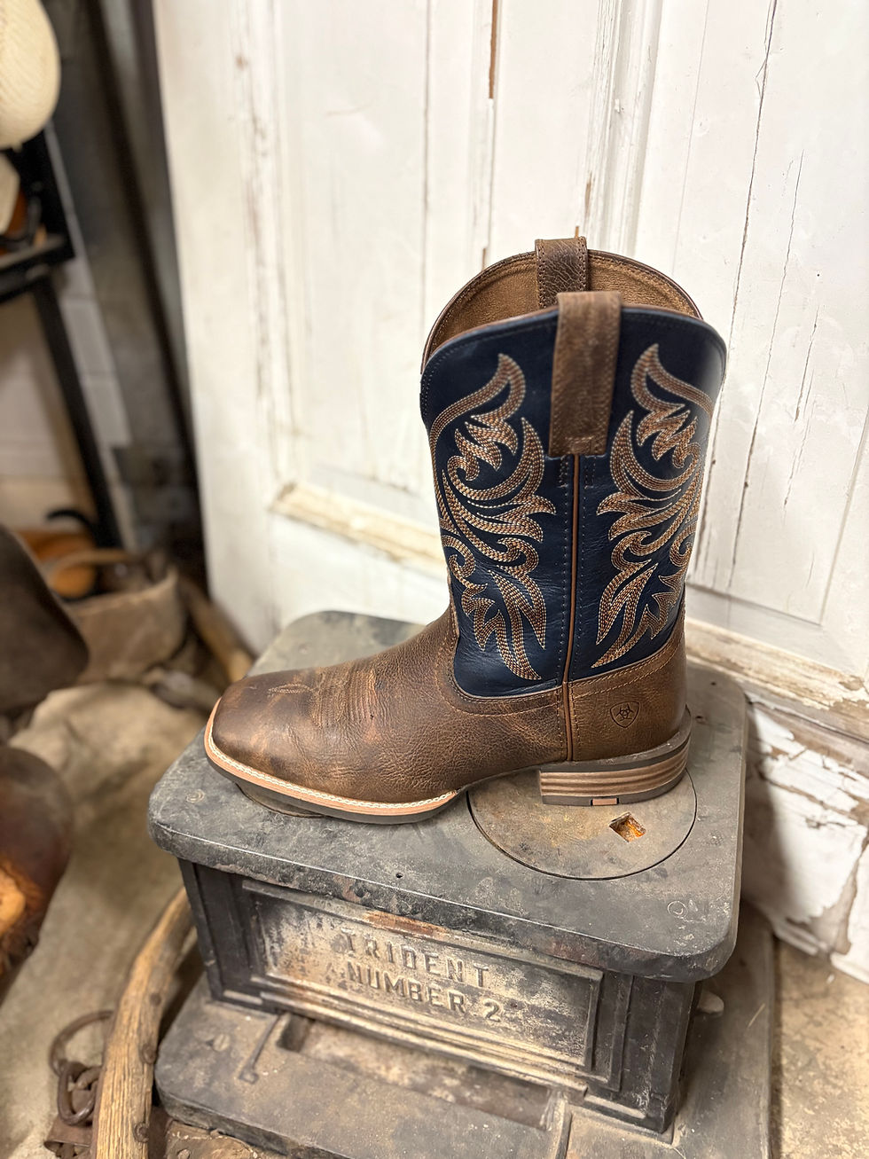 Thumbnail: Ariat Men's Slingshot Rowdy Rust Cowboy Boot