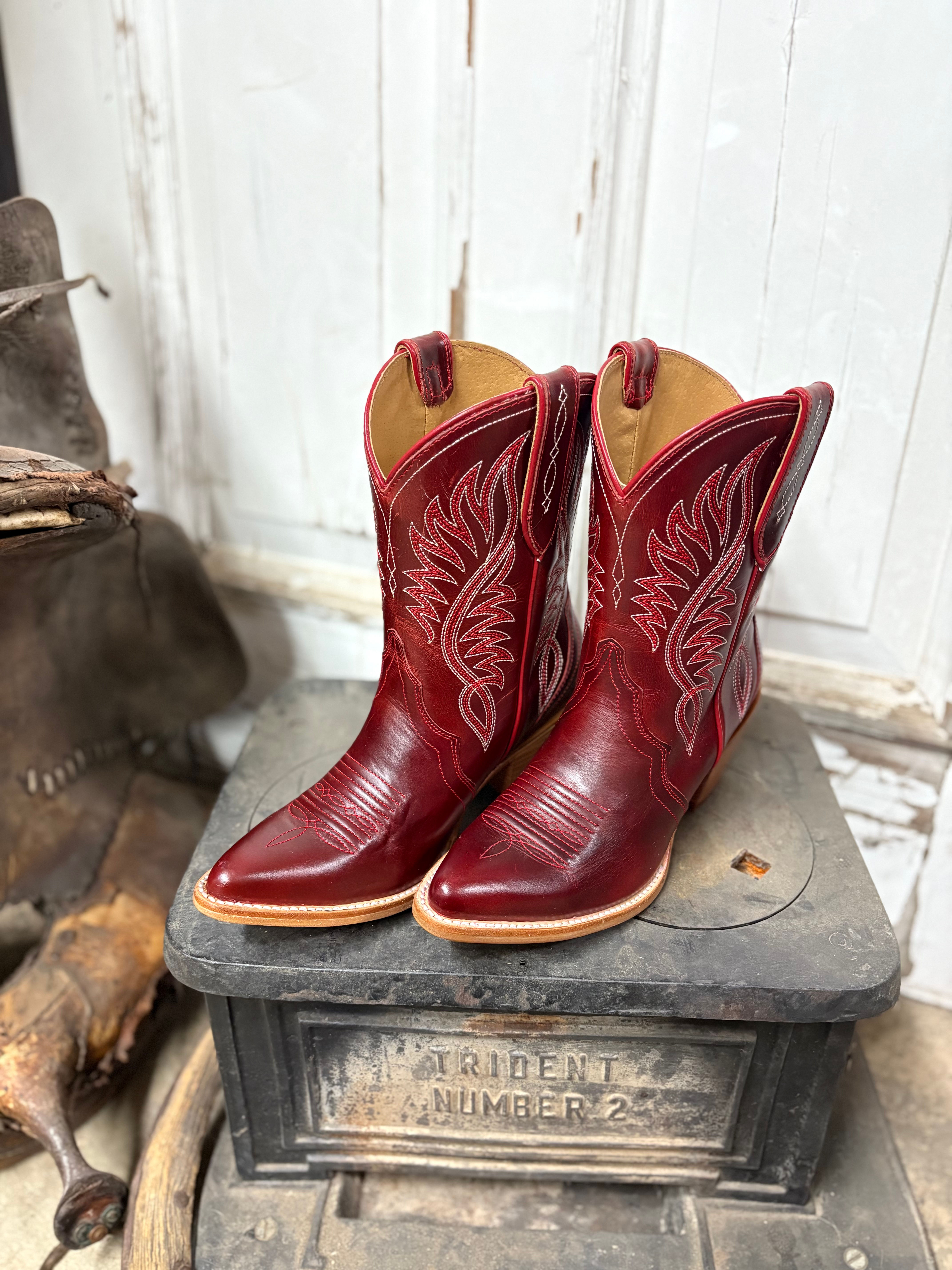 Ariat Ladies Julietta Red J Toe Bootie