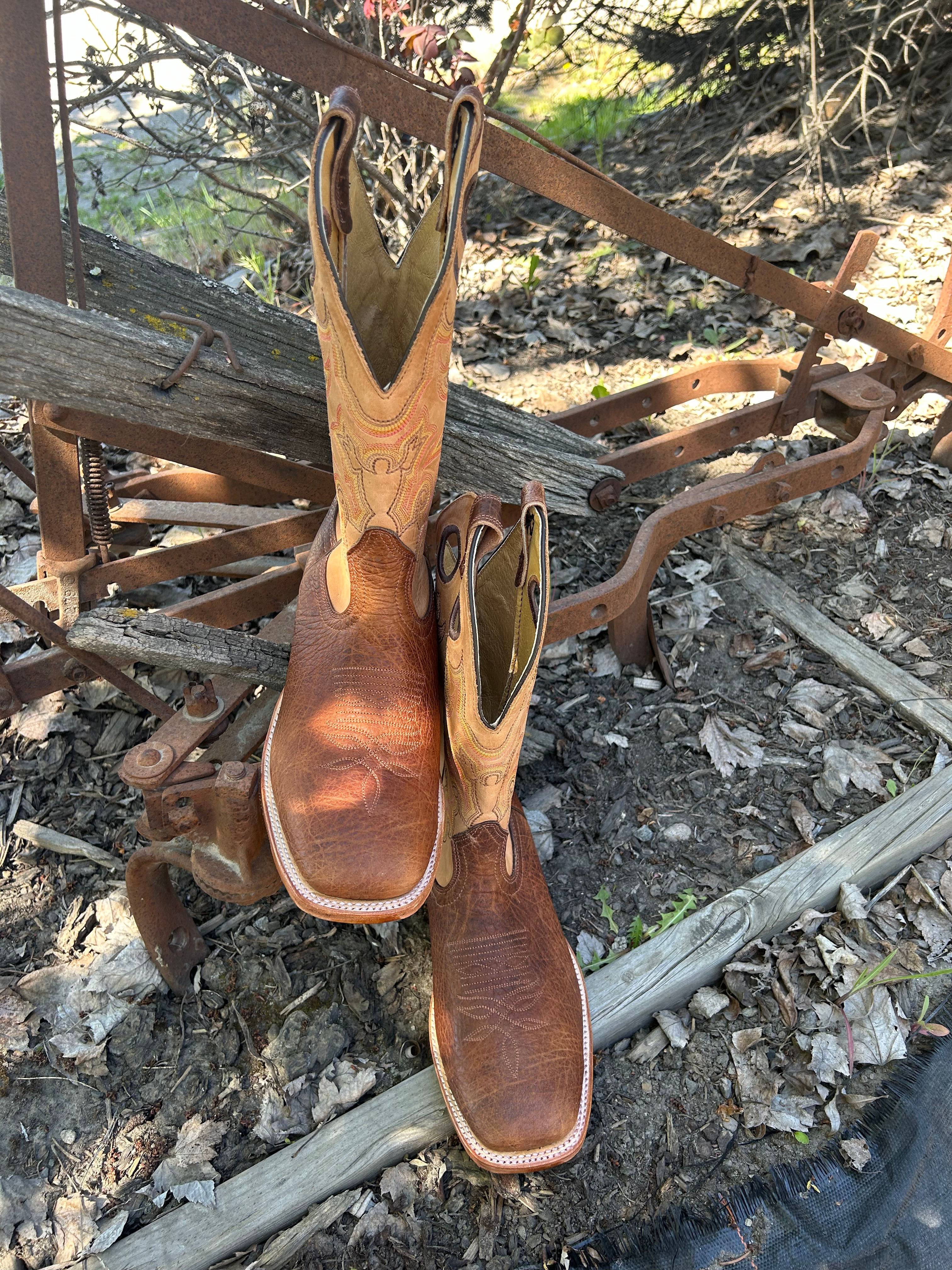 Boulet Mens Wide Square Toe , Wyoming Cognac Cowboy Boot 2975