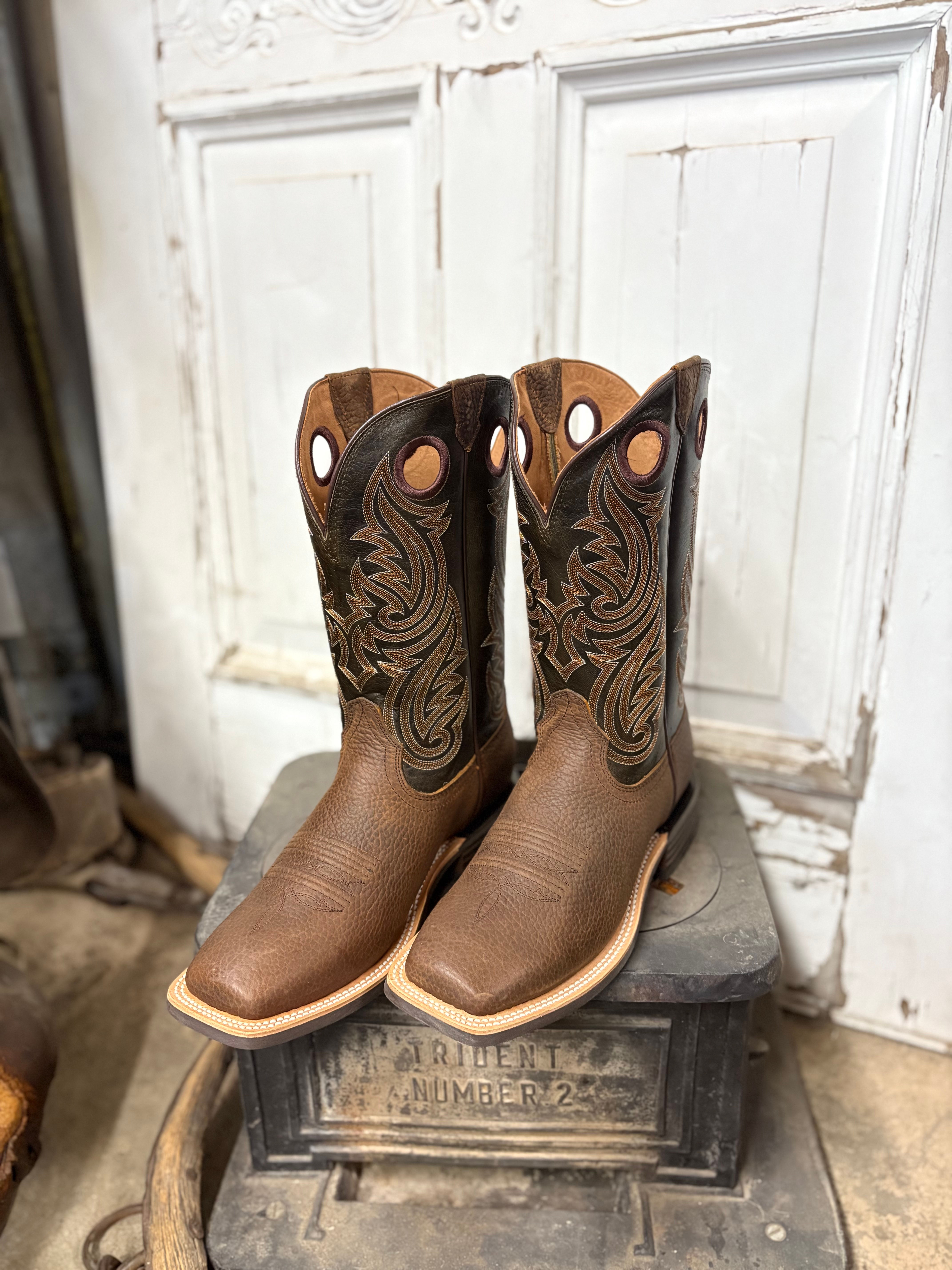 Ariat Men's Highland Toughstock Wide Square Toe Boot