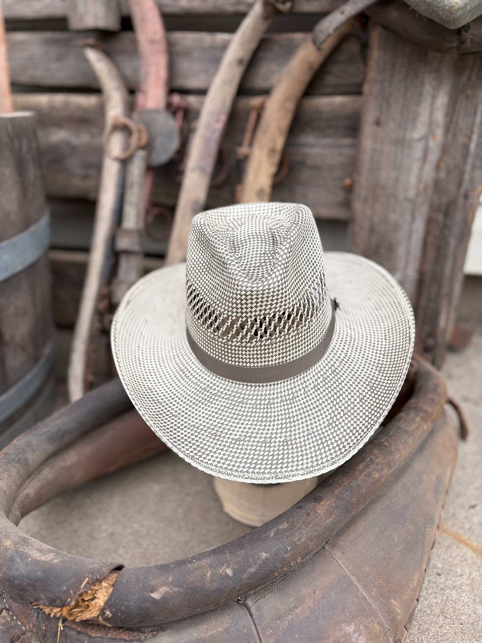 Thumbnail: Charlie 1 Horse Old School Ivory Fashion Straw Hat