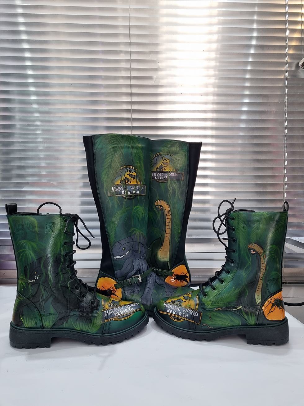 Miniatyrbilde: Childrens Jurassic world boots
