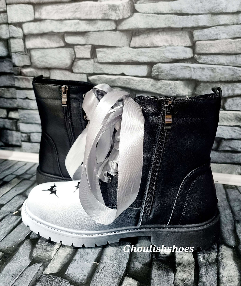 Miniaturbild: Ghoulie boo boots