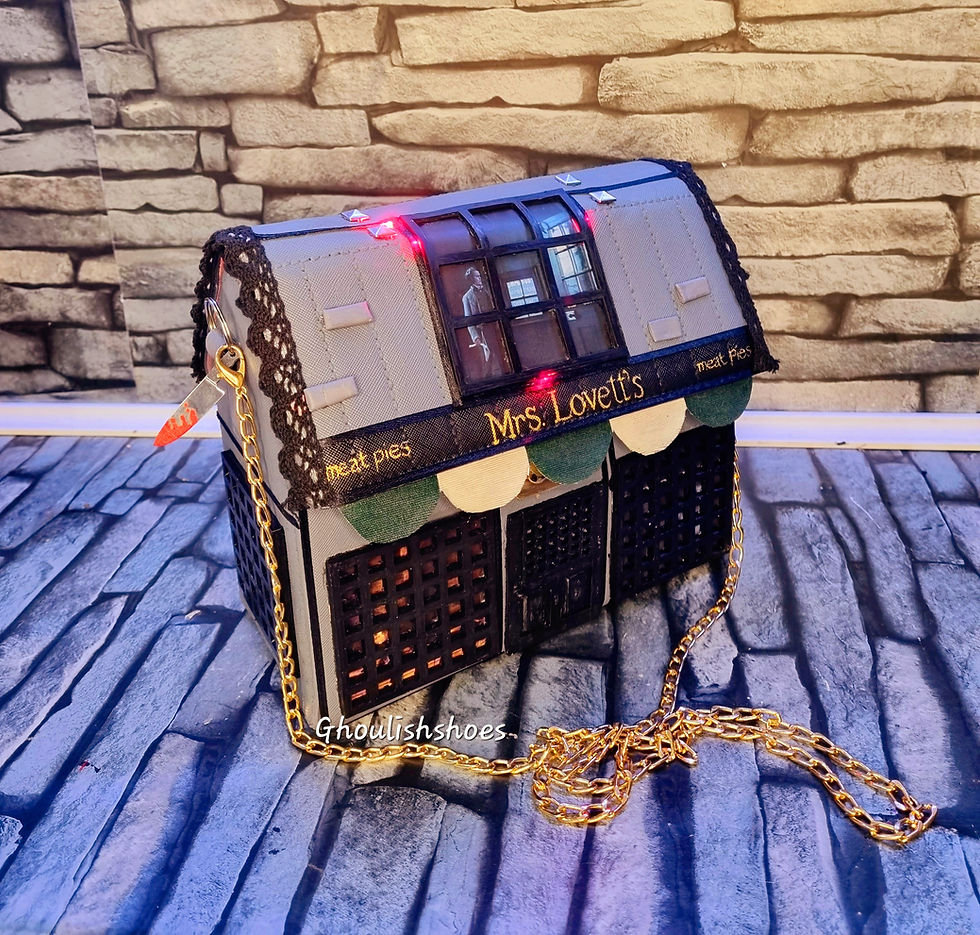Miniatura: Mrs Lovettes meat pies bag Sweeny Todd 