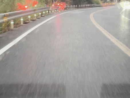 アメニモマケズ・・・