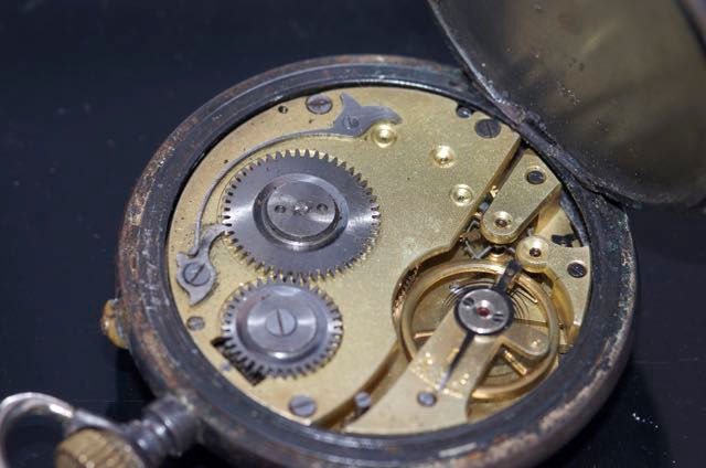 Thumbnail: Pocketwatch regulateur  france