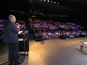 Roberto Serquiz destaca importância da gestão de pessoas para o desenvolvimento da indústria no Summit