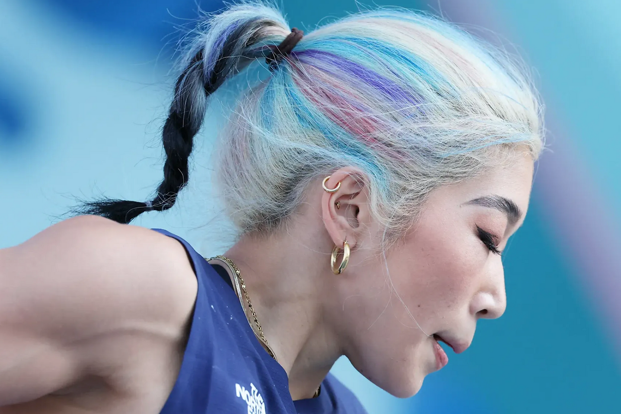 La chevelure de la japonaise Sumire Hata lors des qualifications du saut en longueur