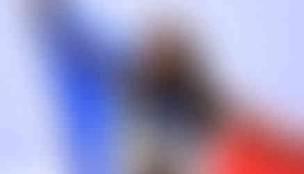 Le nœud style Bardot de la française Cyréna Samba-Mayela, vice-championne olympique du 100 m haies.@cyrenasm