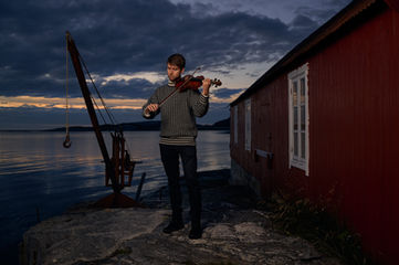 Sander Tingstad fotografert til plateutgivelse av Fotograf Raymond Engmark, Bodø