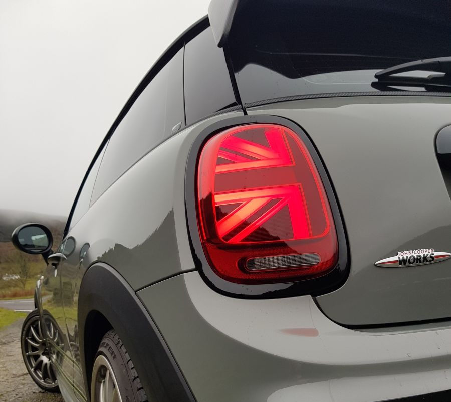 Thumbnail: Mini F55 5 Door Hatch Dechrome Package - Cooper S & JCW (2014-2022)