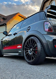 unnamed (8)_edited.jpg