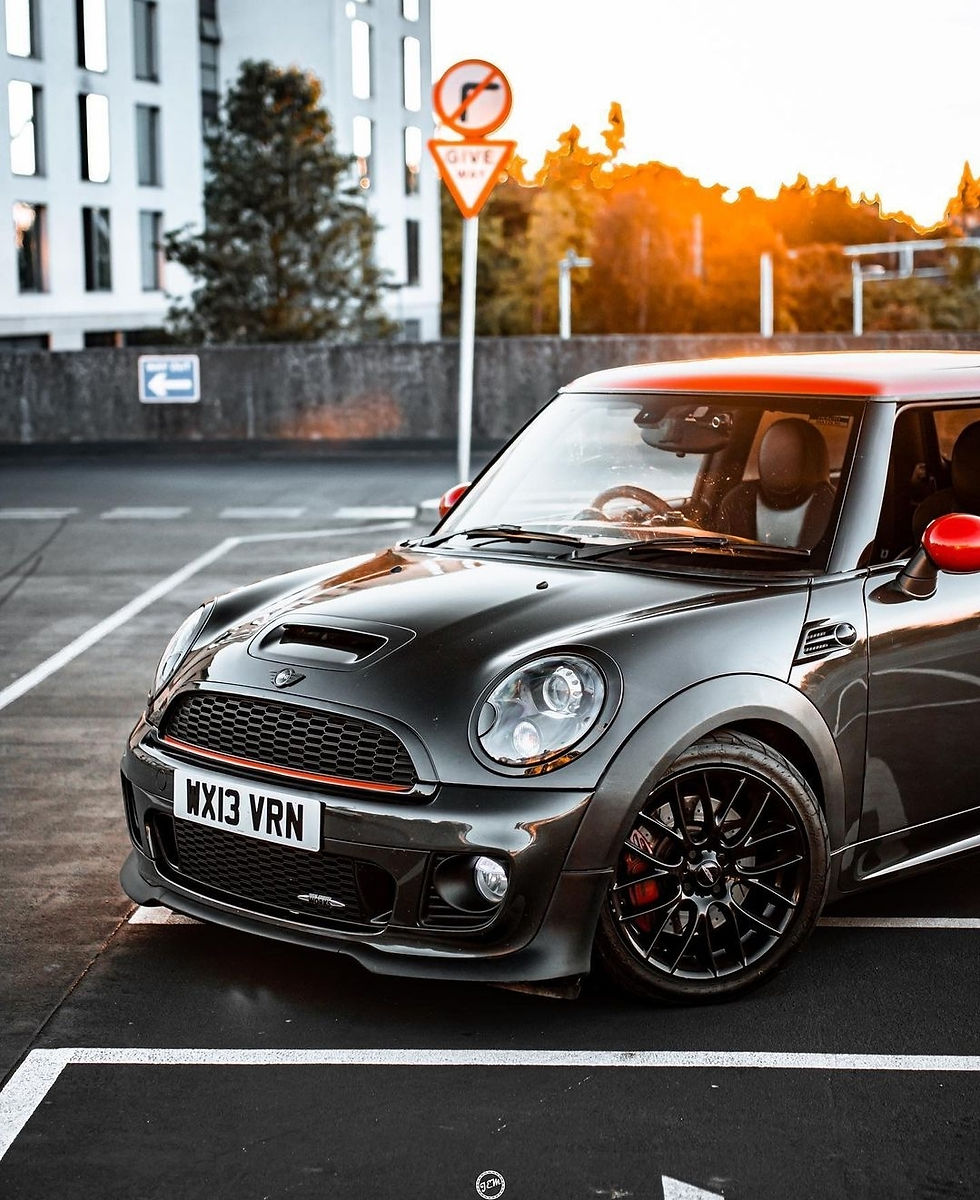 Thumbnail: MINI Gen 2 Front Grille Vinyl Upgrade