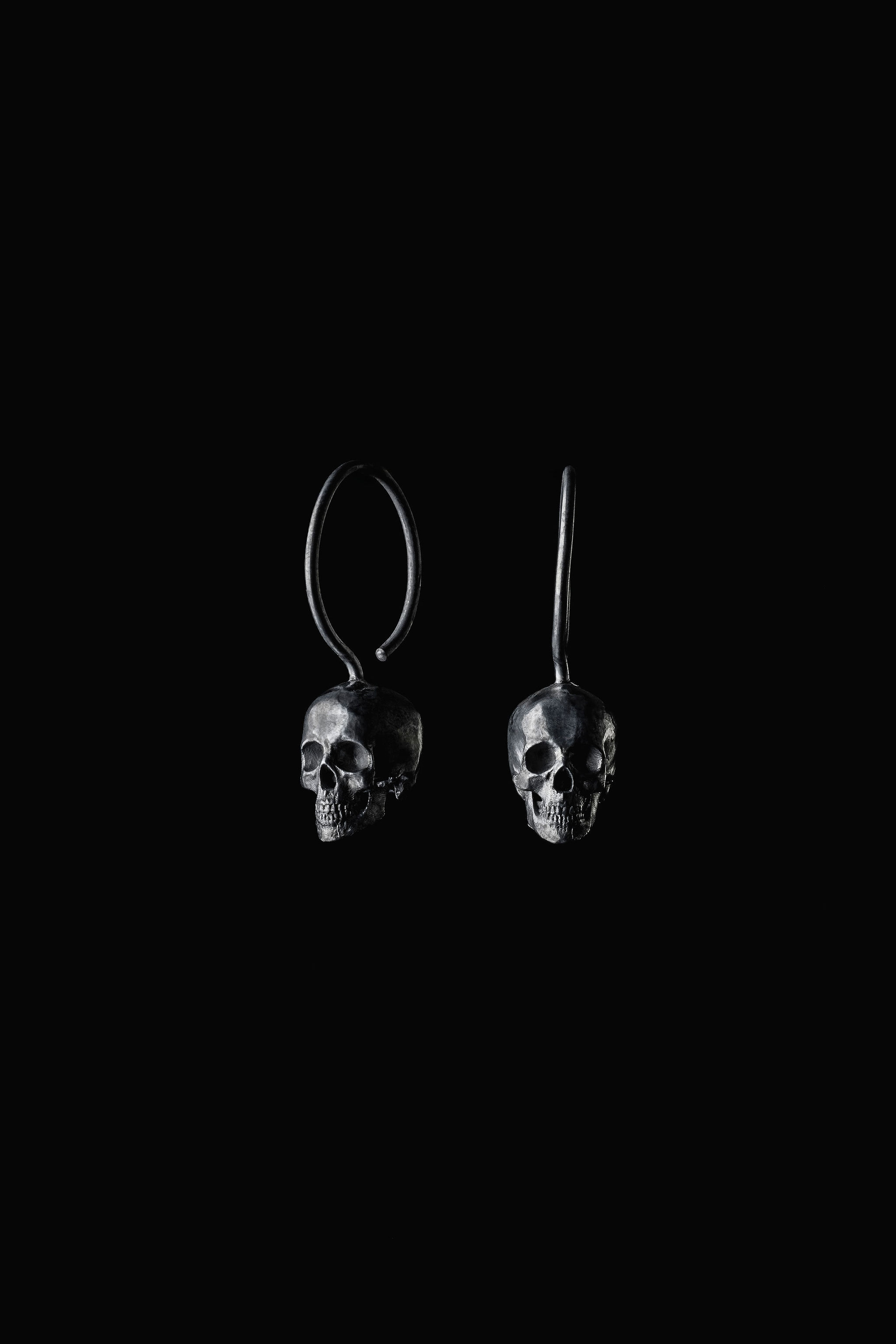 Silver earring – Deadly Hoops  / Deadly Daisies