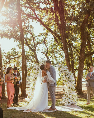 The Castle House Oaks Wedding Site