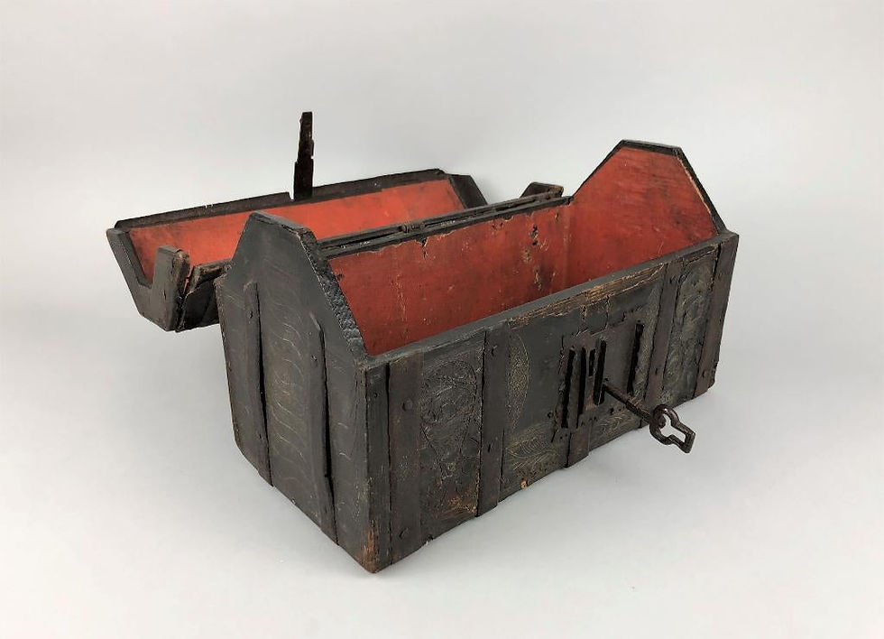Thumbnail: French gothic leather box, late 15th century (V20)