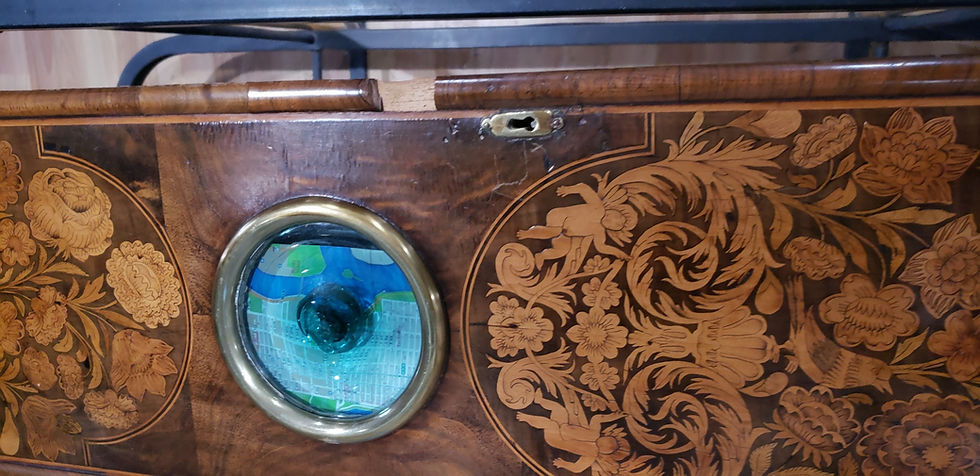 Thumbnail: An English floral marquetry longcase clock, Benj. Merriman, late 17th c. (Y02)
