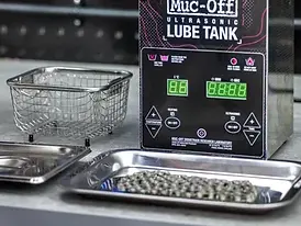 Deep cleaning bicycle components for a deluxe tune-up