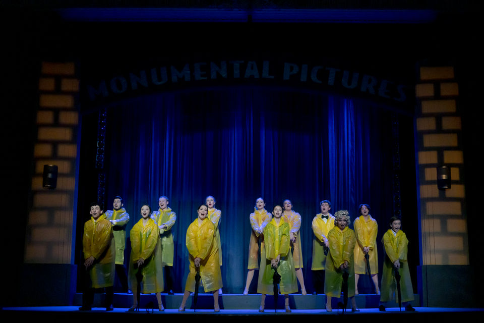 Singing in the Rain 387.jpg