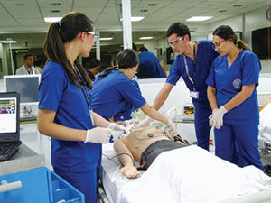 Caso de Éxito: Centro de Simulación Médica de la Universidad Javeriana con Soluciones AREC