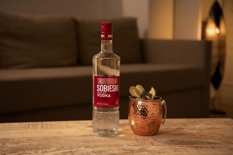 SOBIESKI VODKA 80 PROOF 1L  (089016008217)