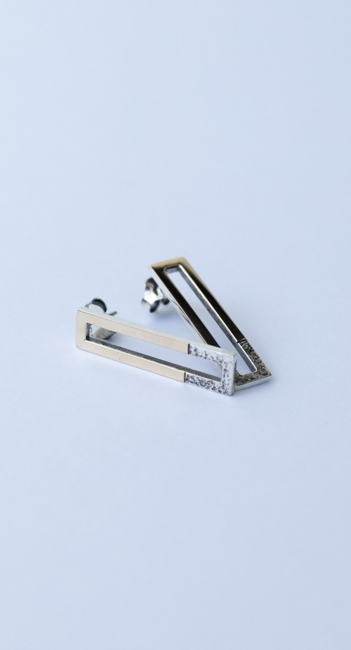 RECTANGULAR EARRINGS IN GOLD AND SILVER