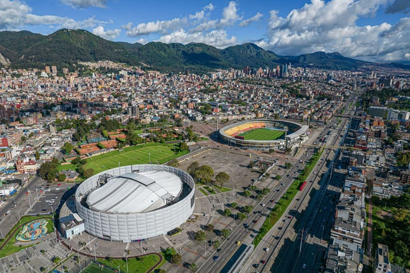 ¿Qué falló en el Movistar Arena? Comparativa con otras normativas de Latinoamérica y Europa