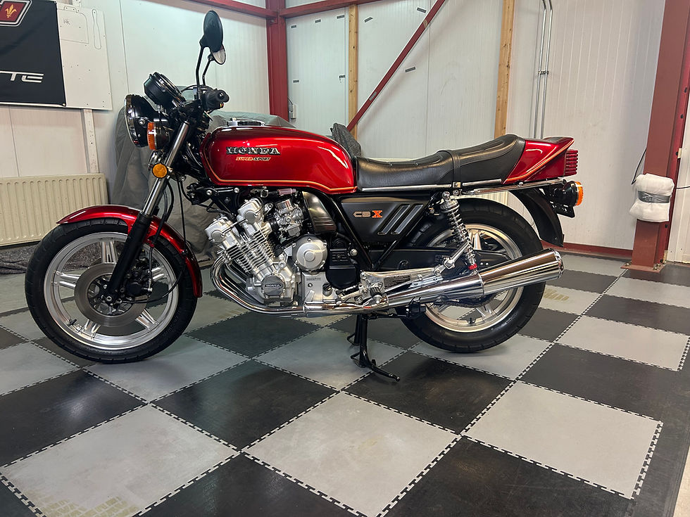 Thumbnail: 78' Honda CBX 1000- 0km restored as new !