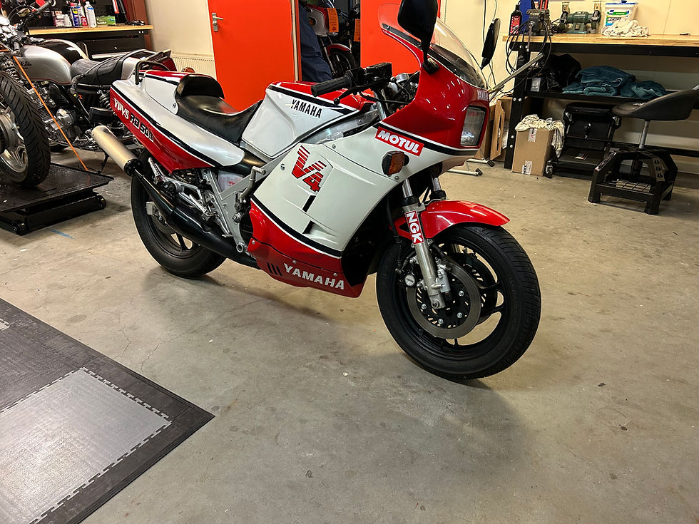 Thumbnail: (SOLD) '86 Yamaha RD500LC- 11000km Survivor !