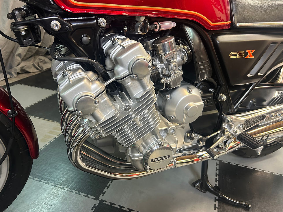 Thumbnail: 78' Honda CBX 1000- 0km restored as new !