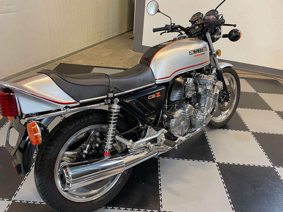 Thumbnail: (SOLD) 1978 Honda CBX-1000-6 cilinder Restored