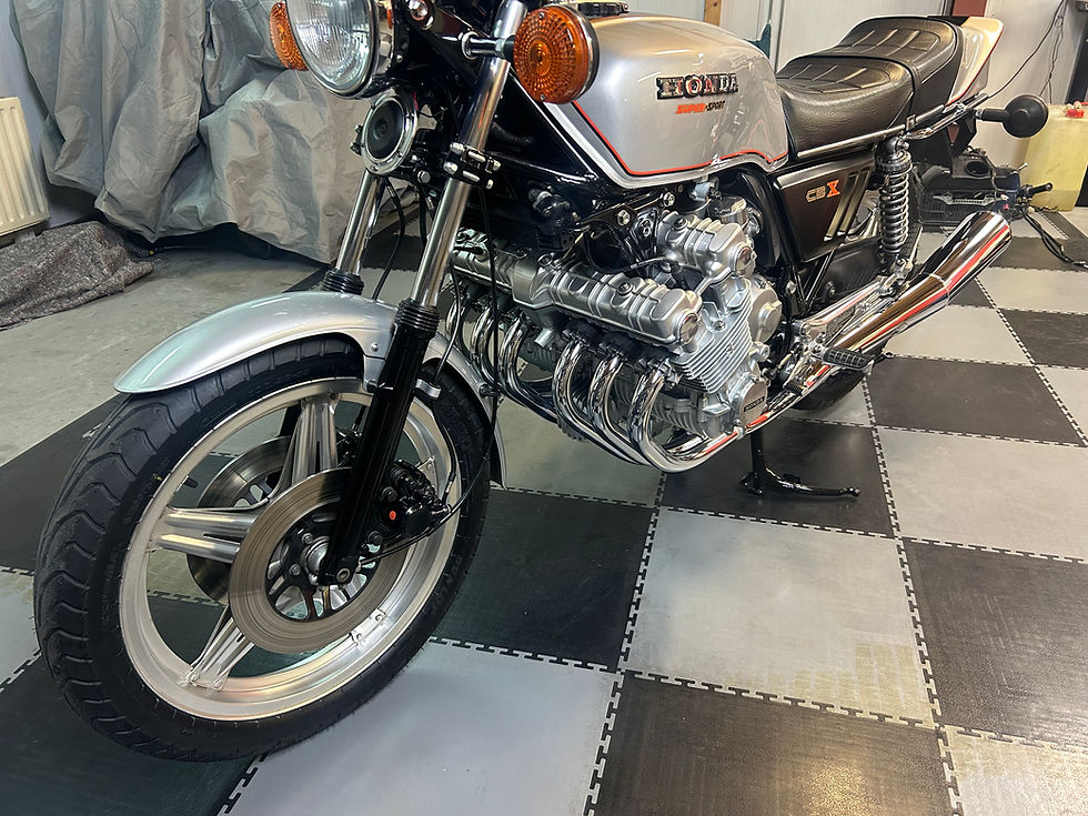 Thumbnail: 78' HONDA CBX 1000-6 cil- restored!