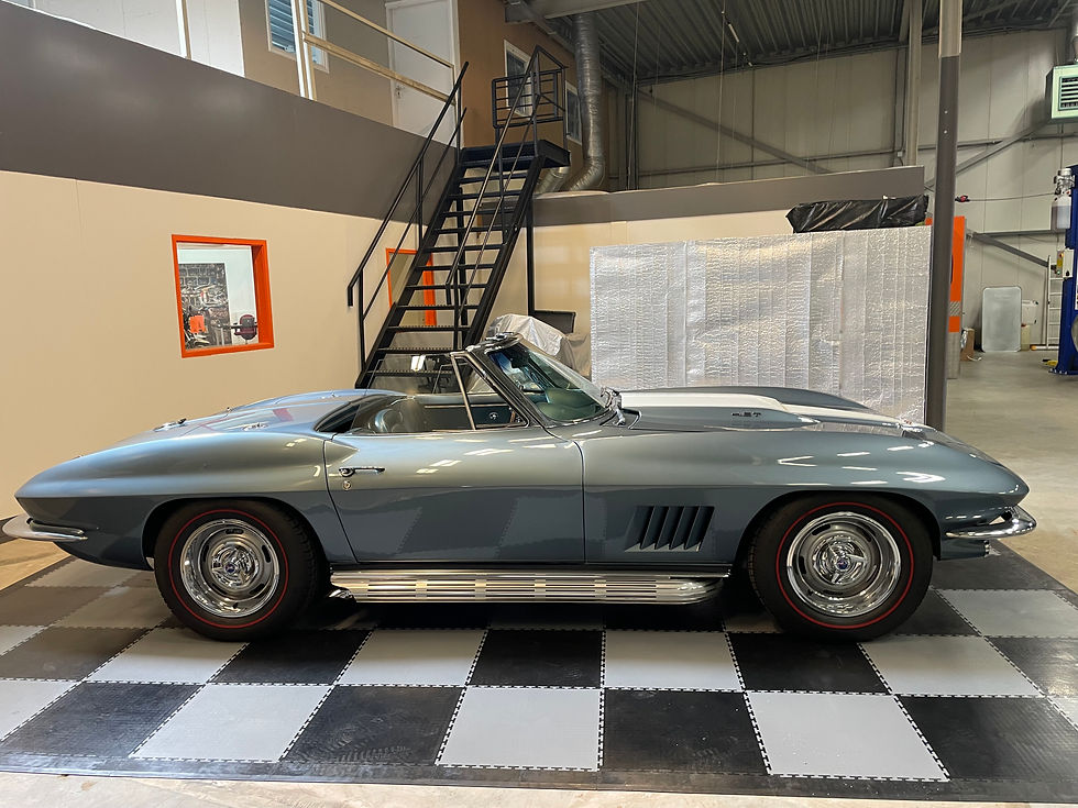 Thumbnail: (SOLD !) 1967 Chevy Corvette 427 BB convertible