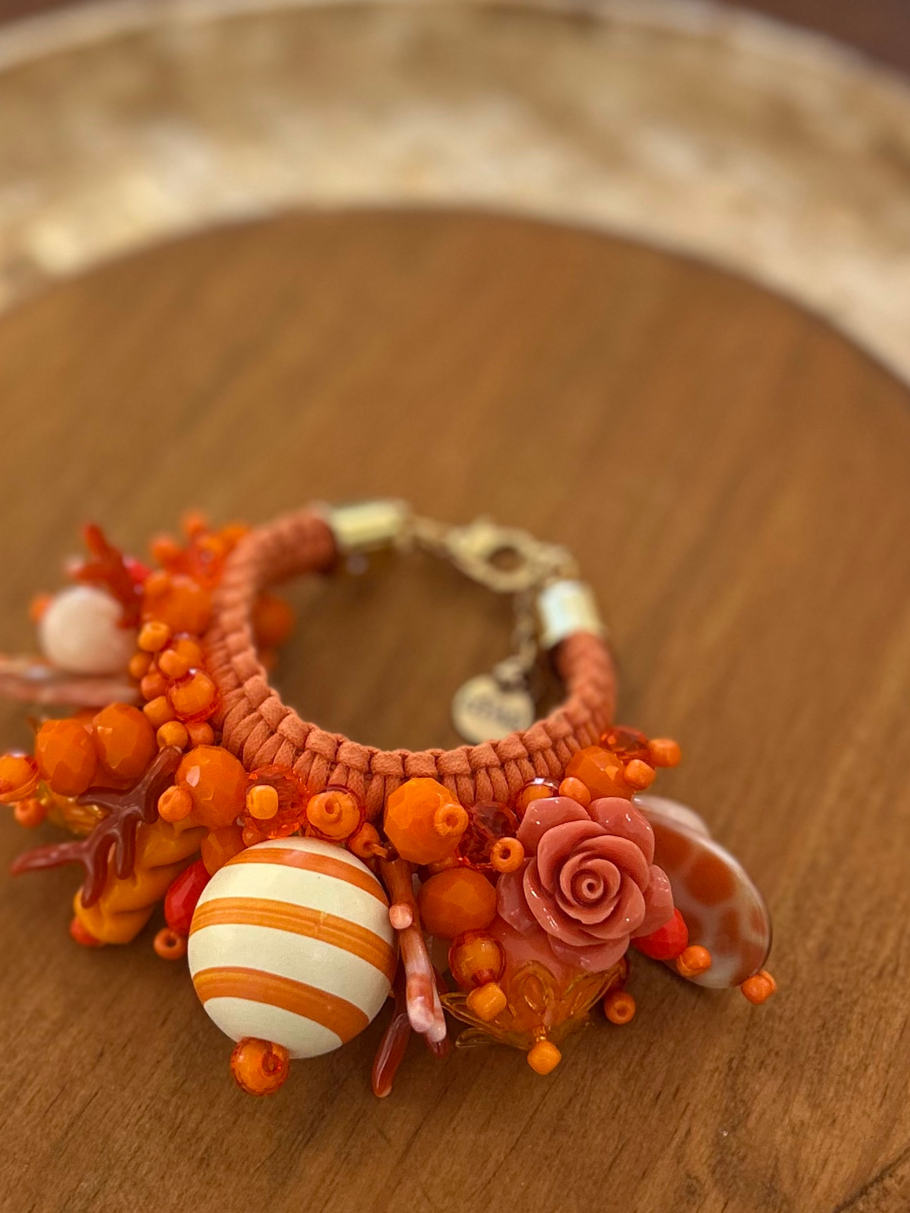 Pulseira em Macramê laranja 