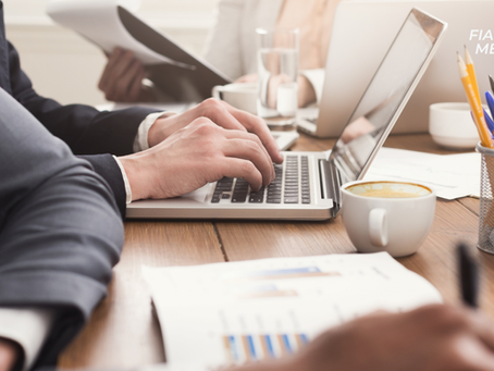 Afianzadora: cómo funciona, qué hace y cómo elegir bien