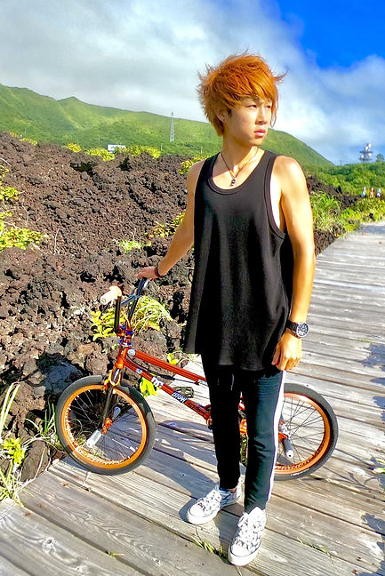BMXフリースタイルフラットランドライダー志賀勇也