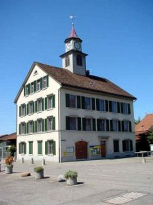 schulhaus_tuermli.jpg