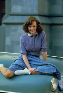 30 Gorgeous Portrait Photos of a Young Lea Thompson in the 1980s