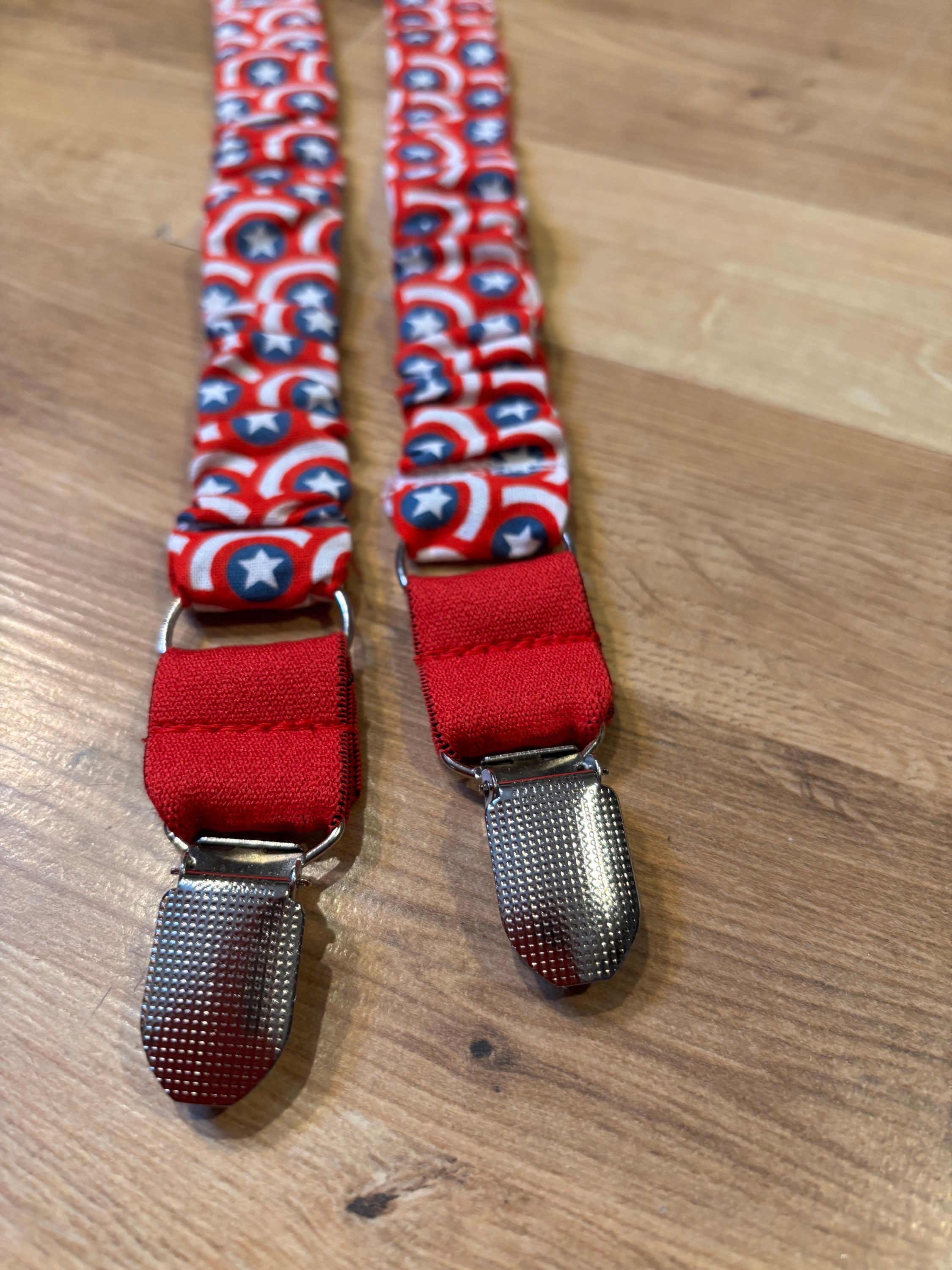 Bretelles pantalons Avengers ( 2 ans à 7 ans )