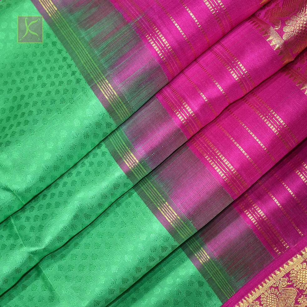 Thumbnail: Green With Hot Pink Colour Tradition 10Yards Silks Saree