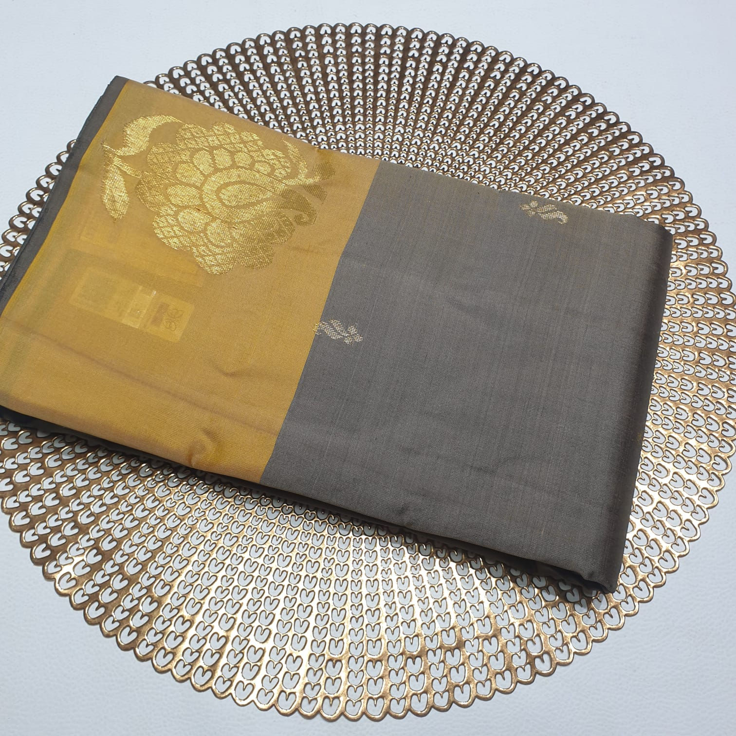 Grey Coloured Without Border Kanchipuram Traditional Silk Sarees