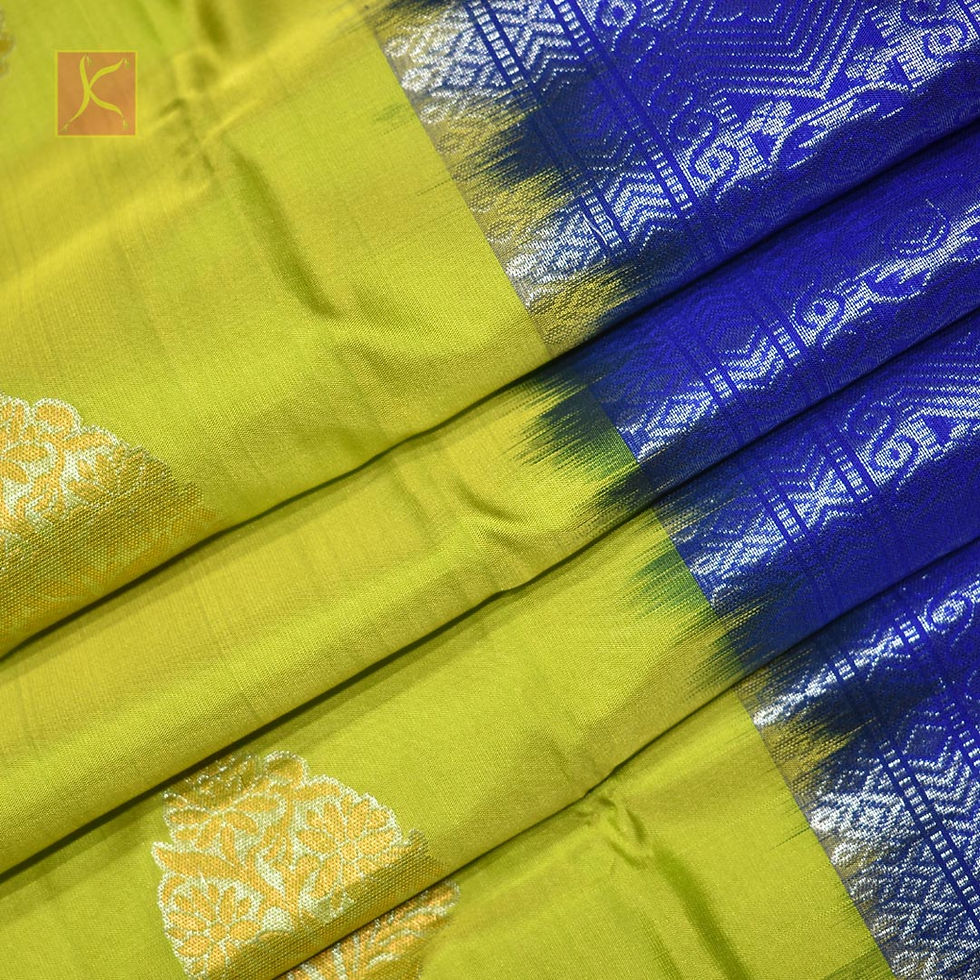 Thumbnail: Kelly Green Colour Silver Zari Soft Silks Saree