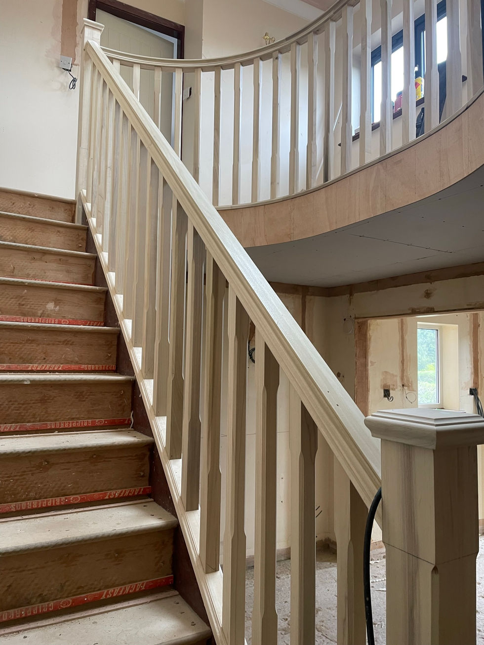 New curved banister an handrail