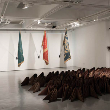 Dalam perubahan: Membaca tanda dan mengubah fungsi: membawa seni cetak ke daerah asalnya.