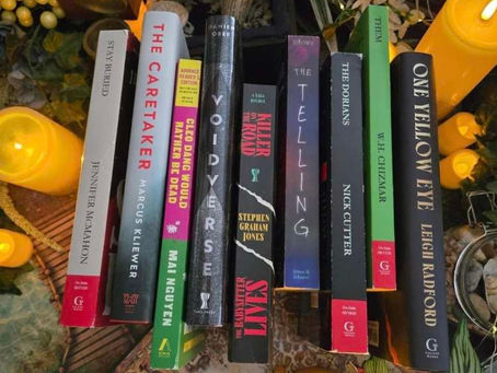 📚 Horror recs by...
