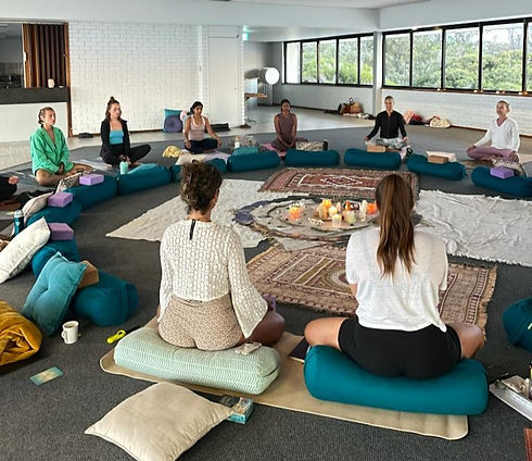 Essence of Being by Lauren Pilat. Kinesiology, Neuro Training, Reiki, Yoga, Counselling, Connection