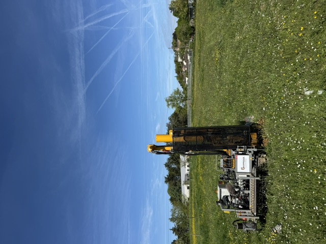 Foreuse géotechnique en chantier - reconnaissance de terrain